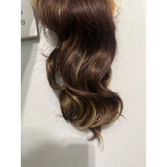 NEW 28 inch Long Ombre brown glueless wig - Picture 5 of 7